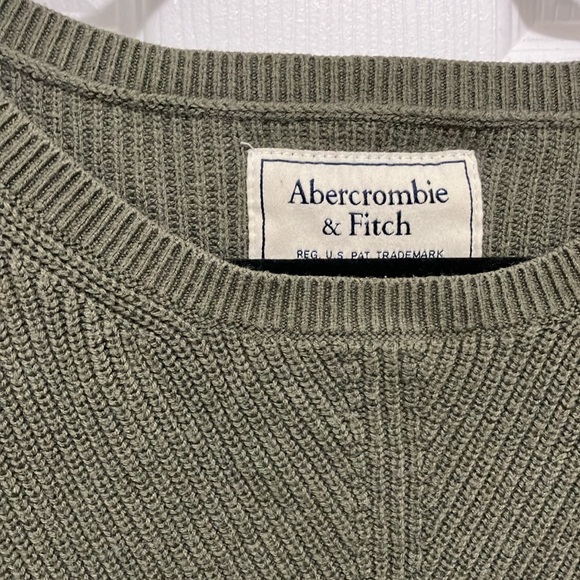 Abercrombie & Fitch Sweater - Picture 2 of 14